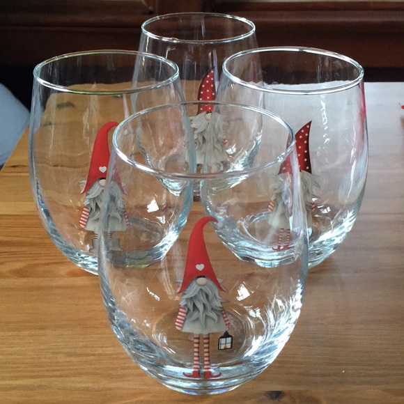 Hand Crafted Other - 4 Christmas stemless wine glasss